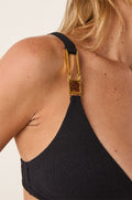 gid://shopify/Product/9592808210653
