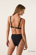 gid://shopify/Product/9592808210653