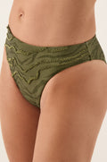 gid://shopify/Product/9592810143965
