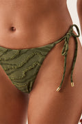 gid://shopify/Product/9592810307805