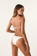 gid://shopify/Product/9592813224157