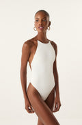 gid://shopify/Product/9592814436573