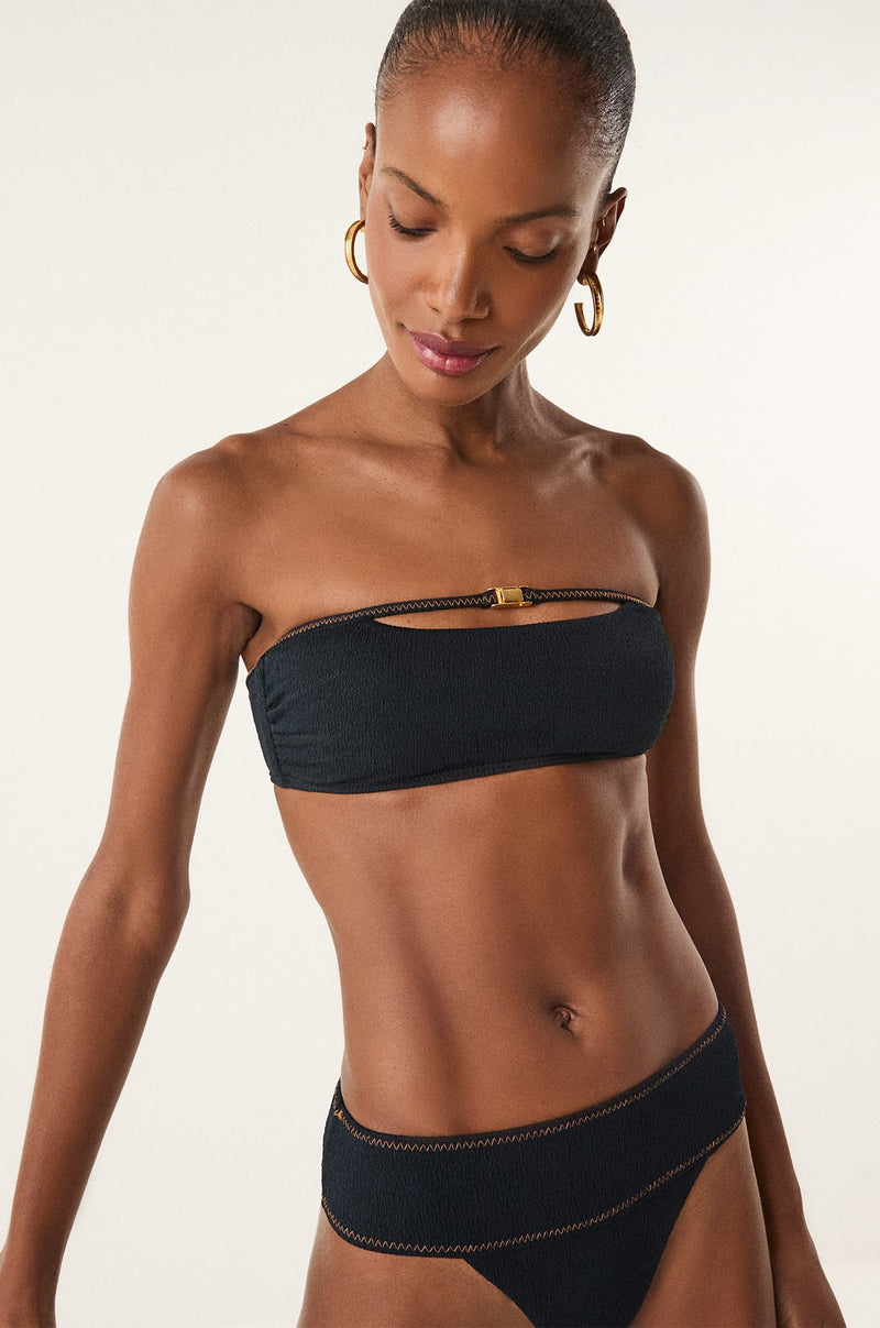 gid://shopify/Product/9592815321309