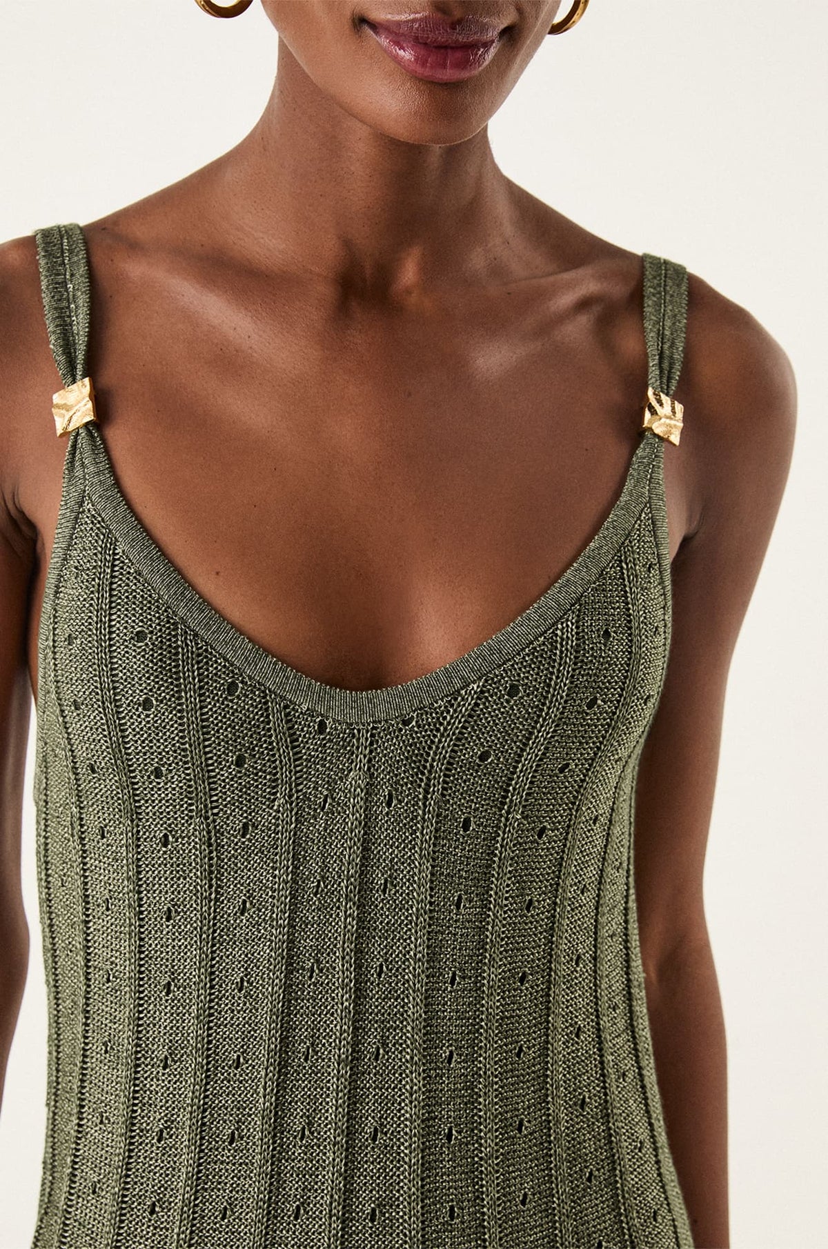 gid://shopify/Product/9592778817757