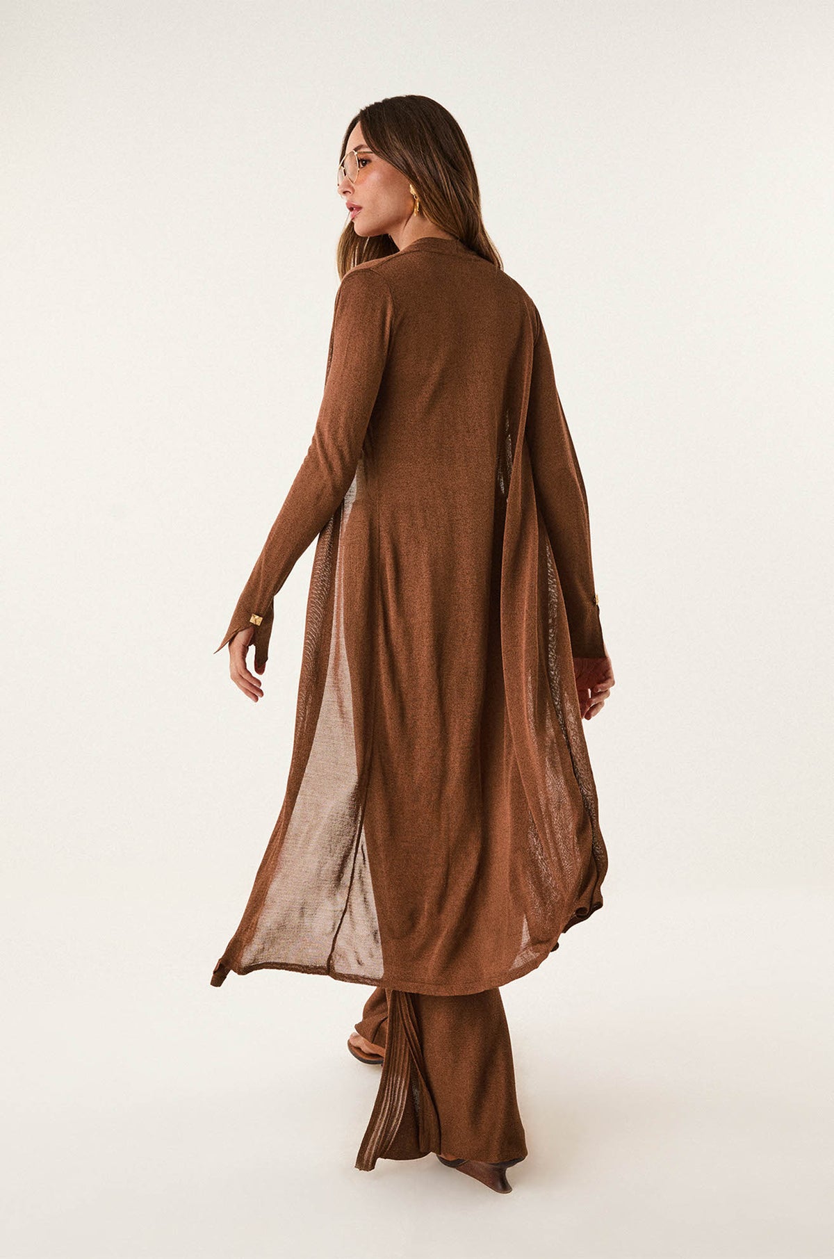 gid://shopify/Product/9592762204381