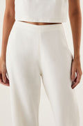 gid://shopify/Product/9592305320157
