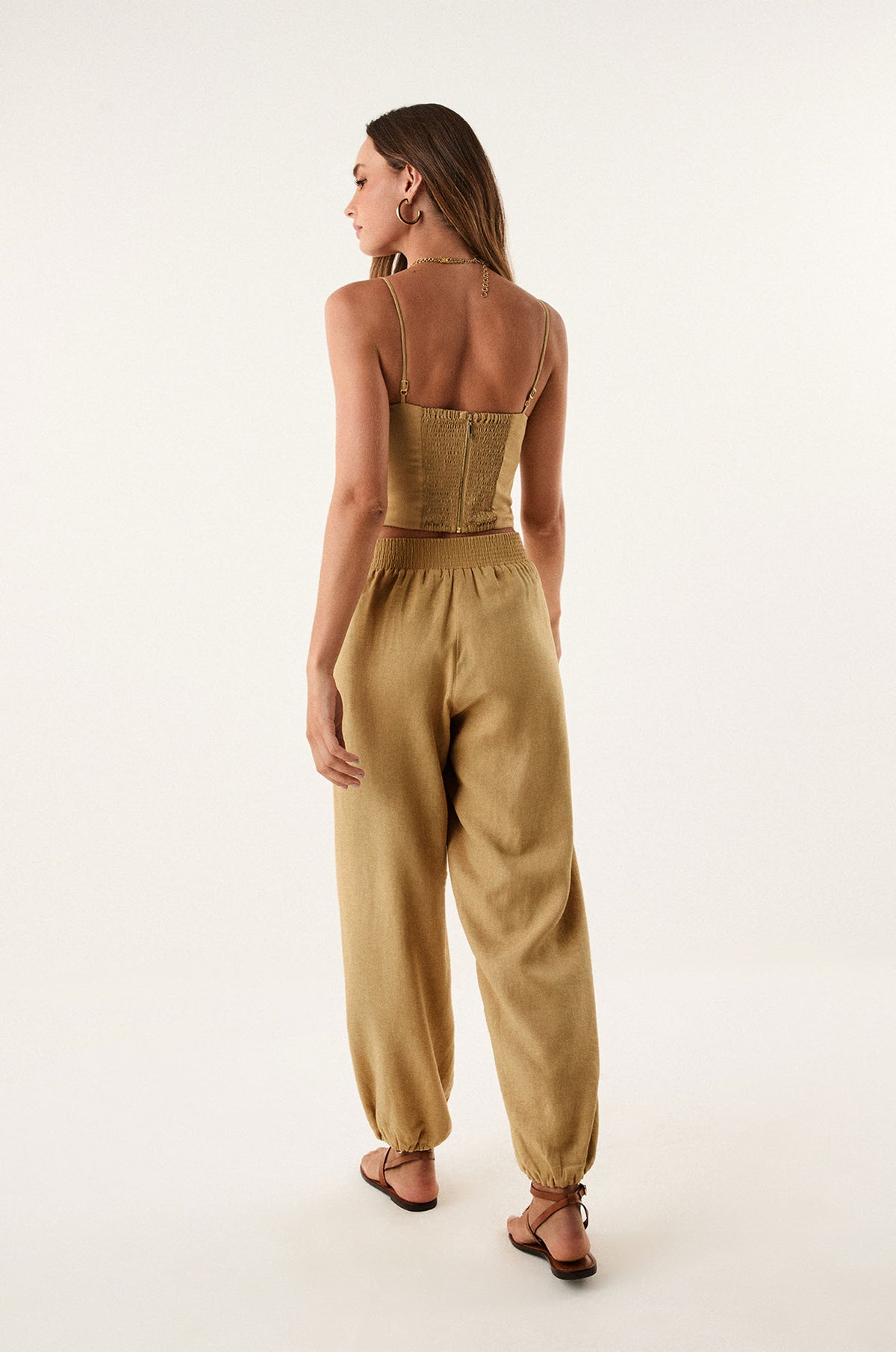 gid://shopify/Product/9600401965277