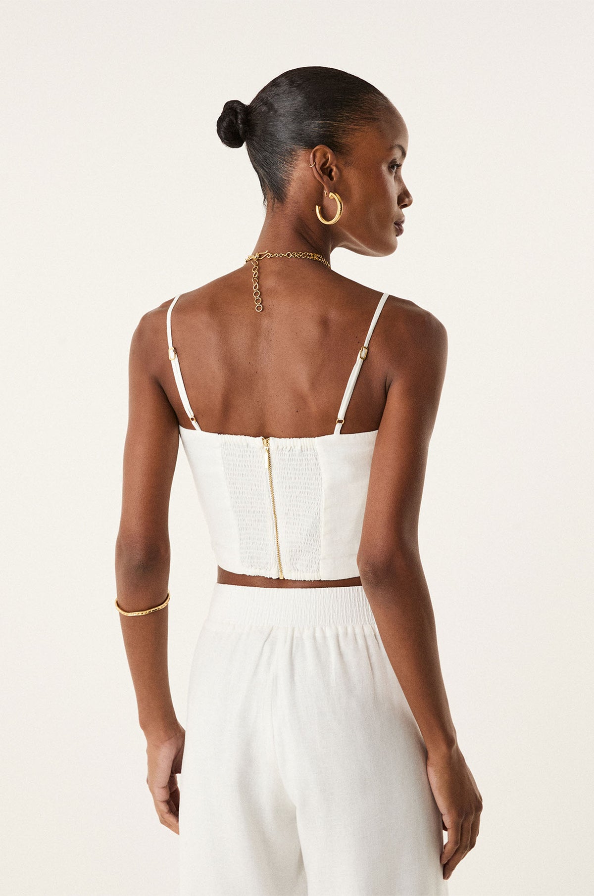 gid://shopify/Product/9600399343837
