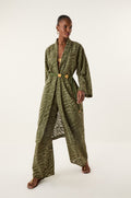 gid://shopify/Product/9592804704477