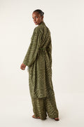 gid://shopify/Product/9592804704477
