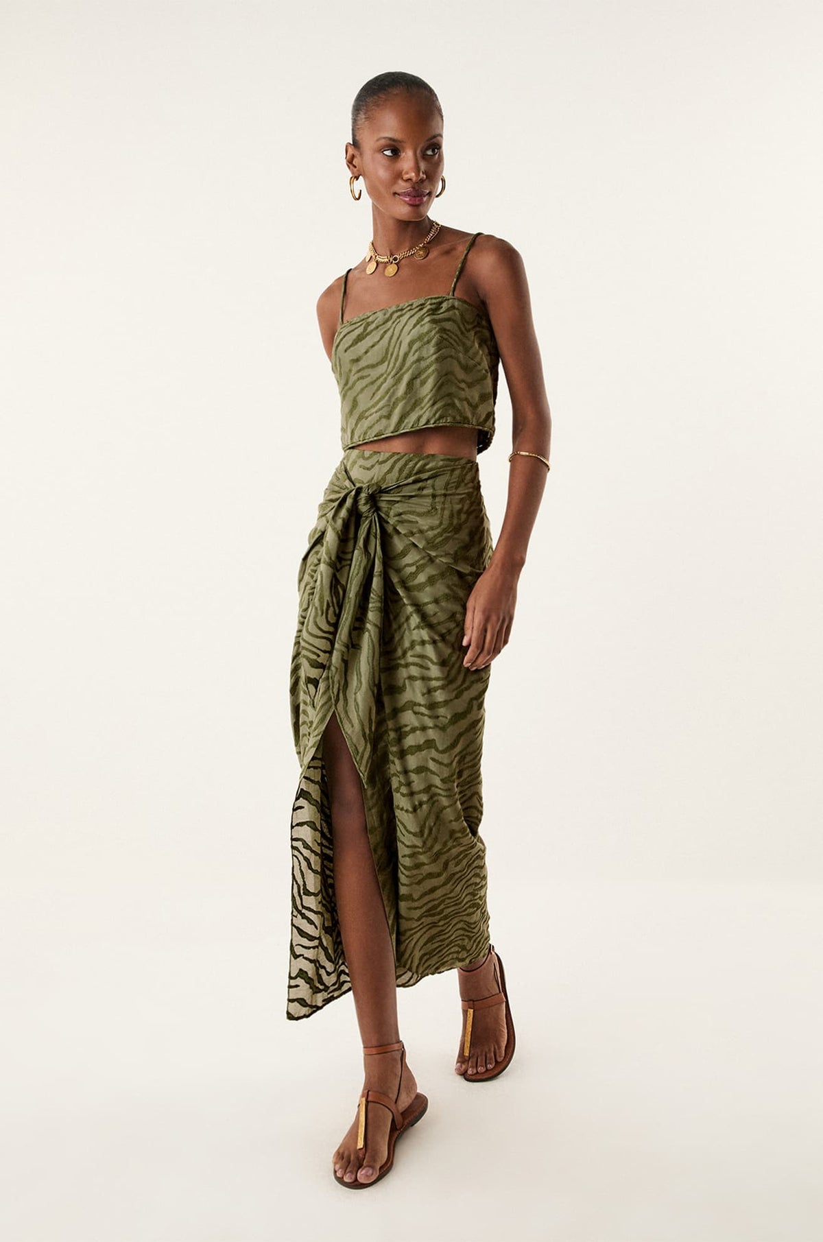 gid://shopify/Product/9592306467037