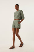 gid://shopify/Product/9592306565341