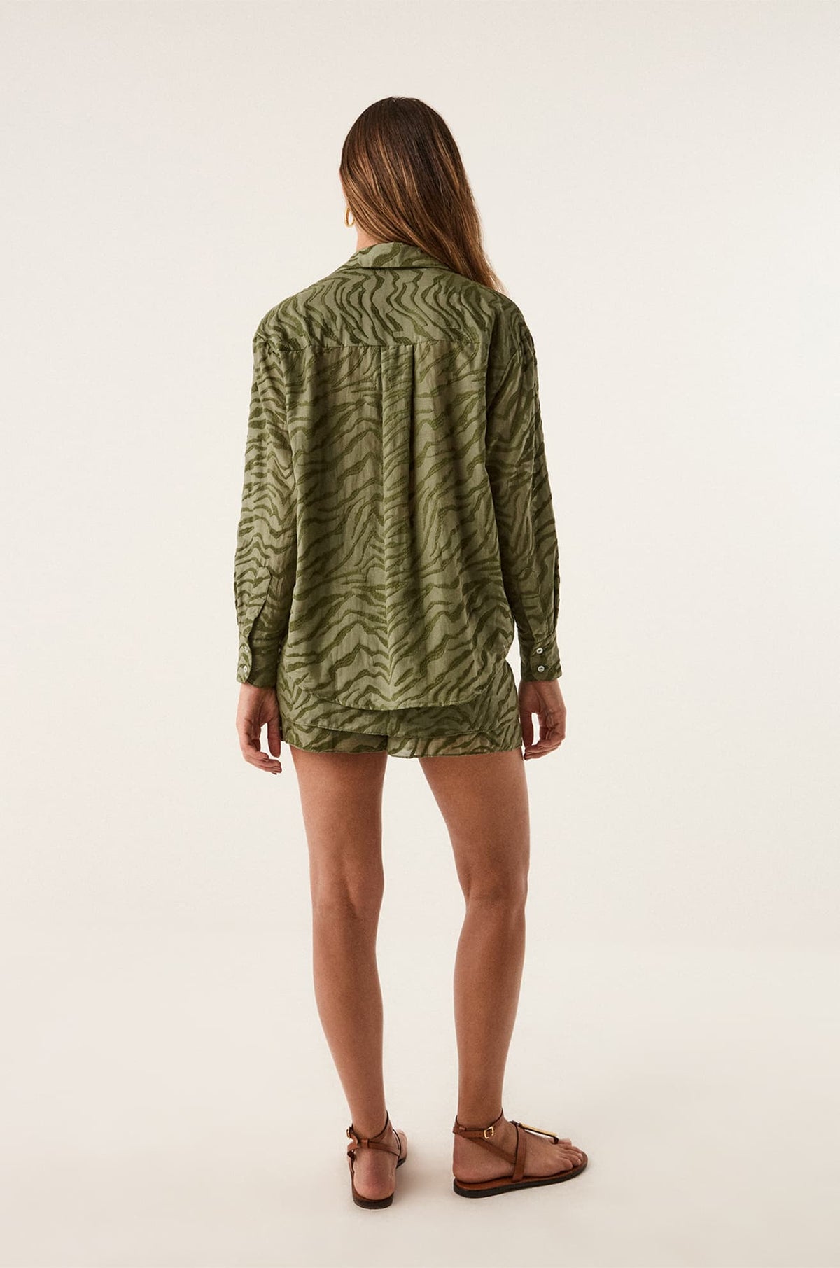 gid://shopify/Product/9592802902237