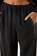 gid://shopify/Product/9592308793565