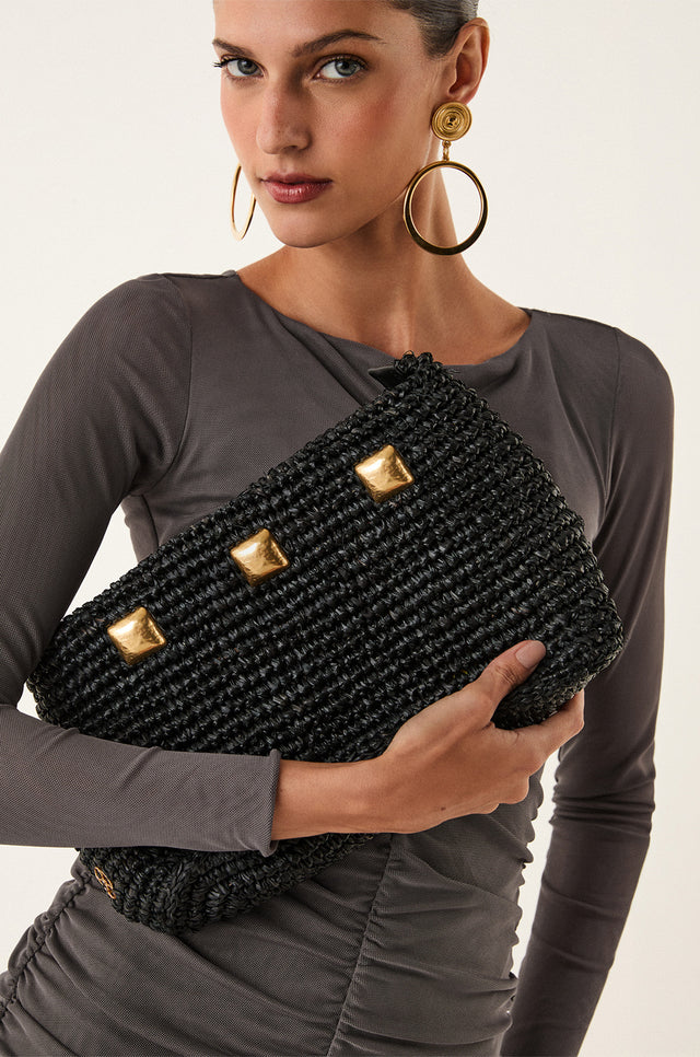 gid://shopify/Product/9600402718941