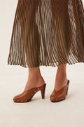 gid://shopify/Product/9592420663517