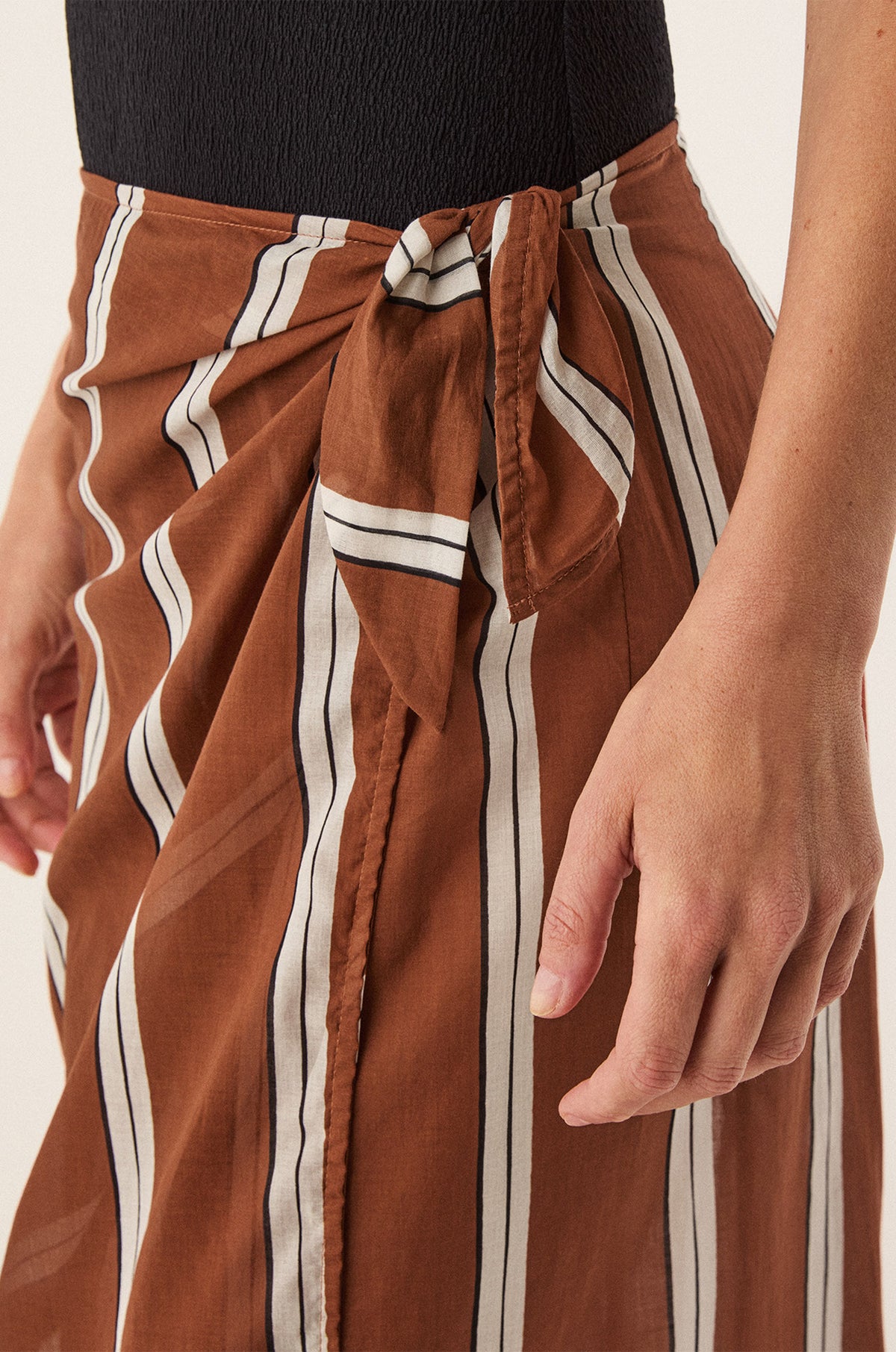 gid://shopify/Product/9592806244573