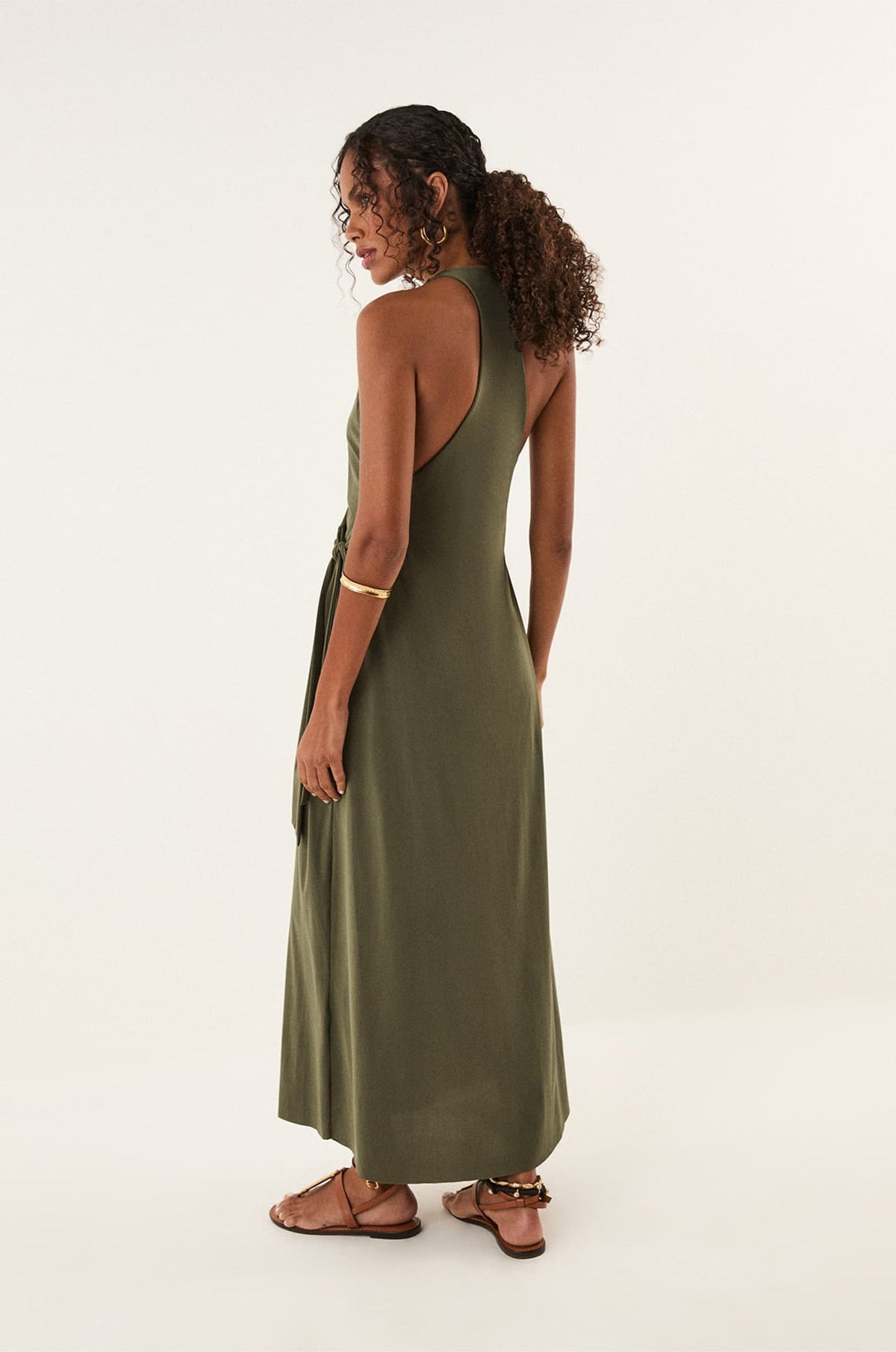 gid://shopify/Product/9592806572253