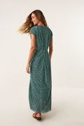 gid://shopify/Product/9592806703325