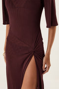 gid://shopify/Product/9600398393565