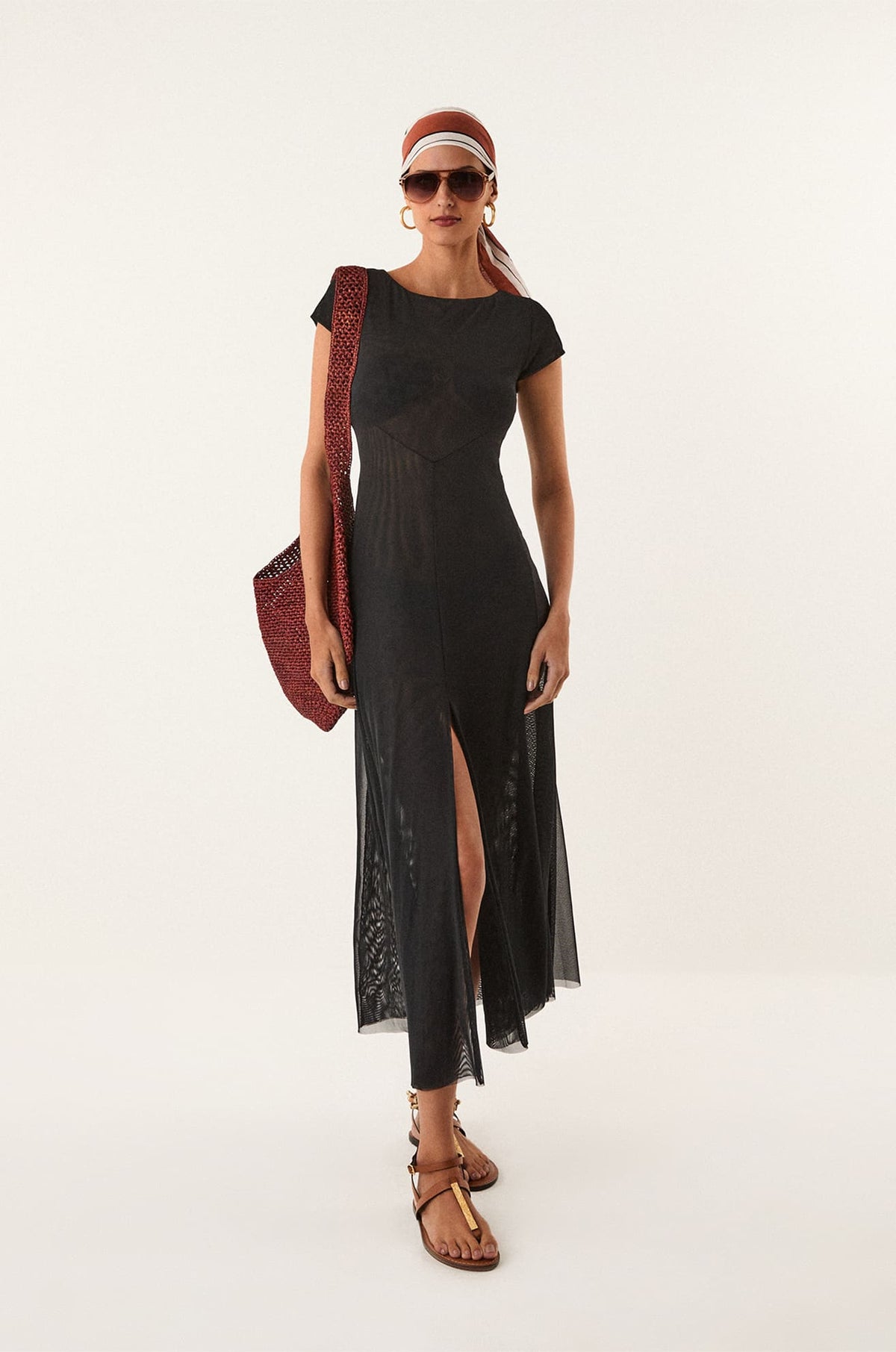 gid://shopify/Product/9600399737053