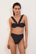 gid://shopify/Product/9595933458653