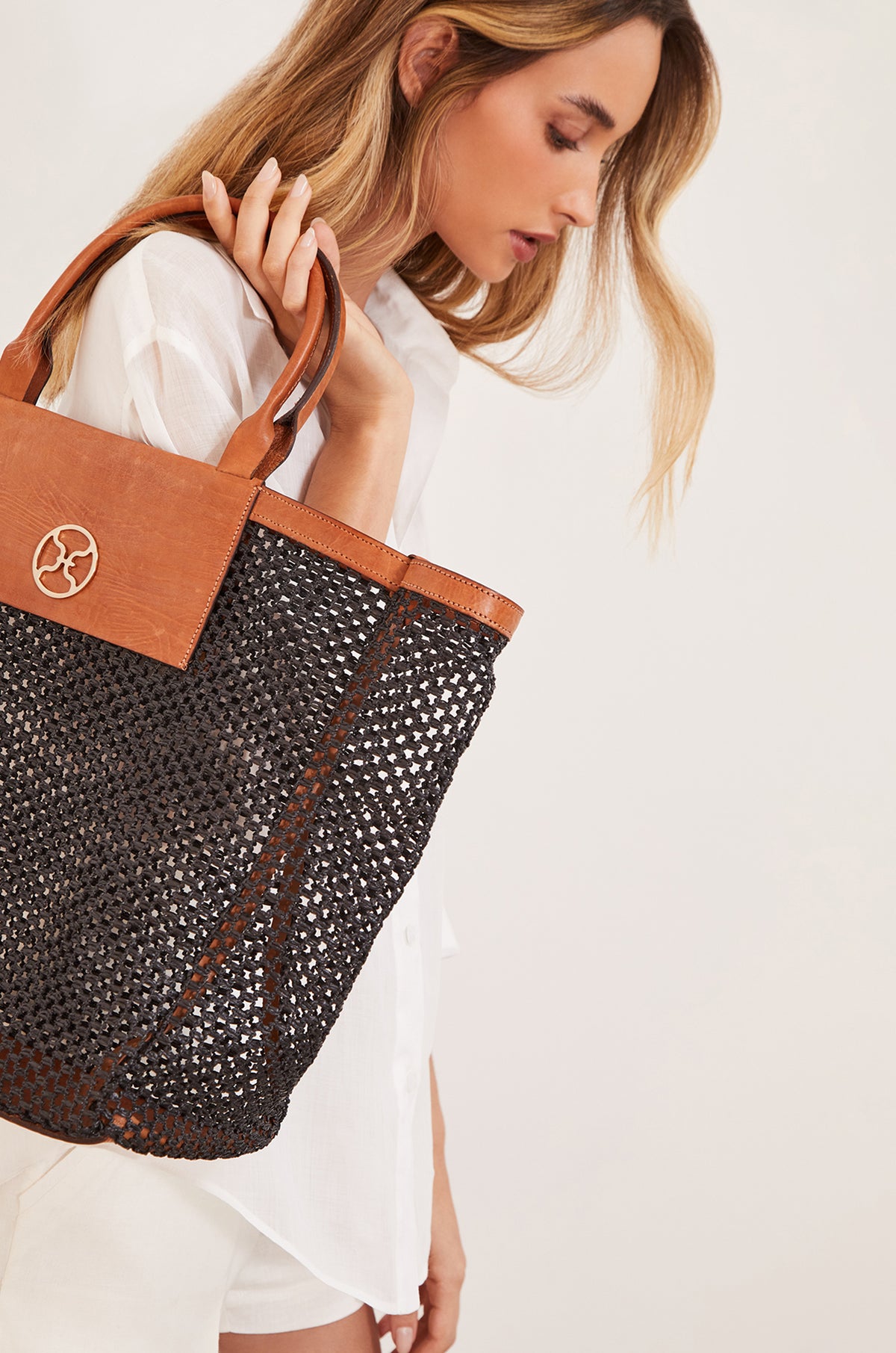 gid://shopify/Product/9595932180701