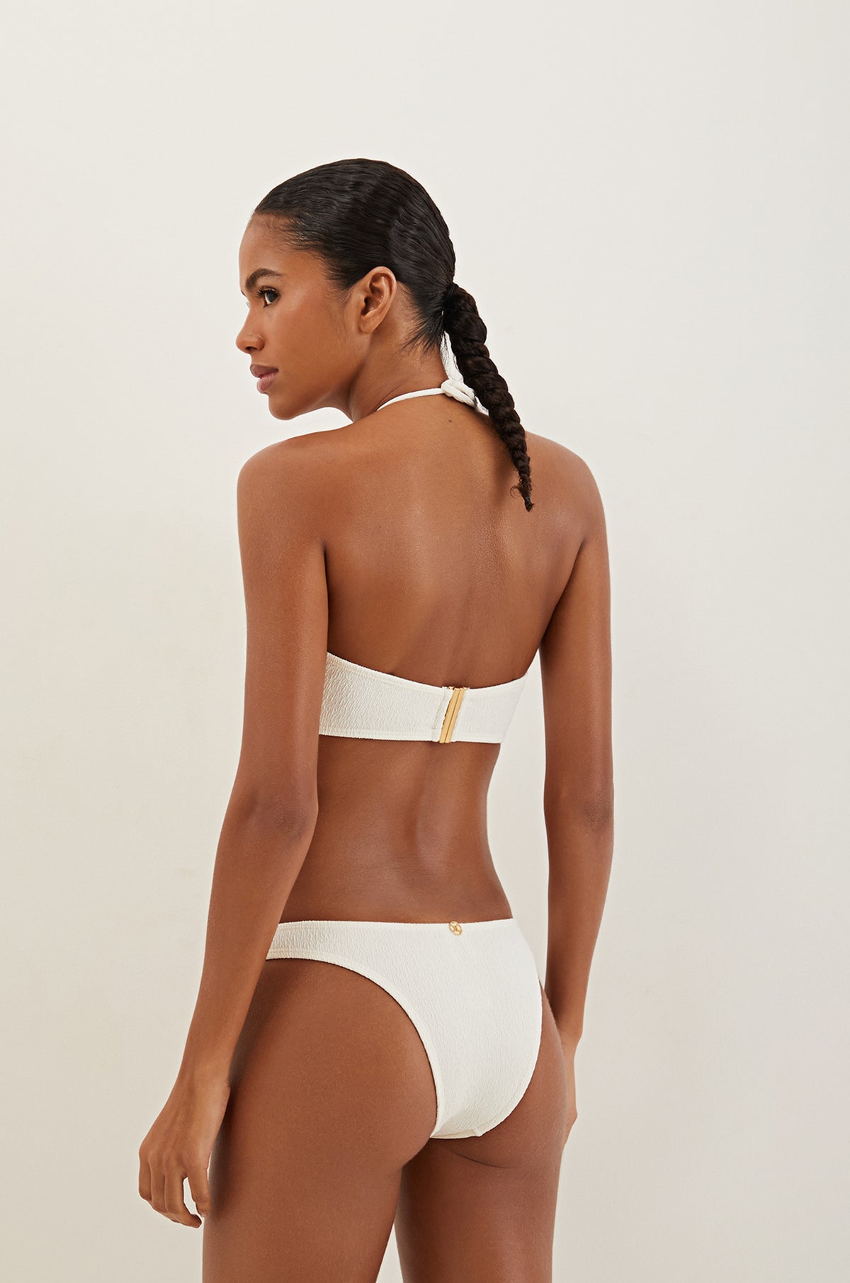 gid://shopify/Product/9596118335709