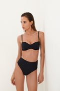 gid://shopify/Product/9596106997981