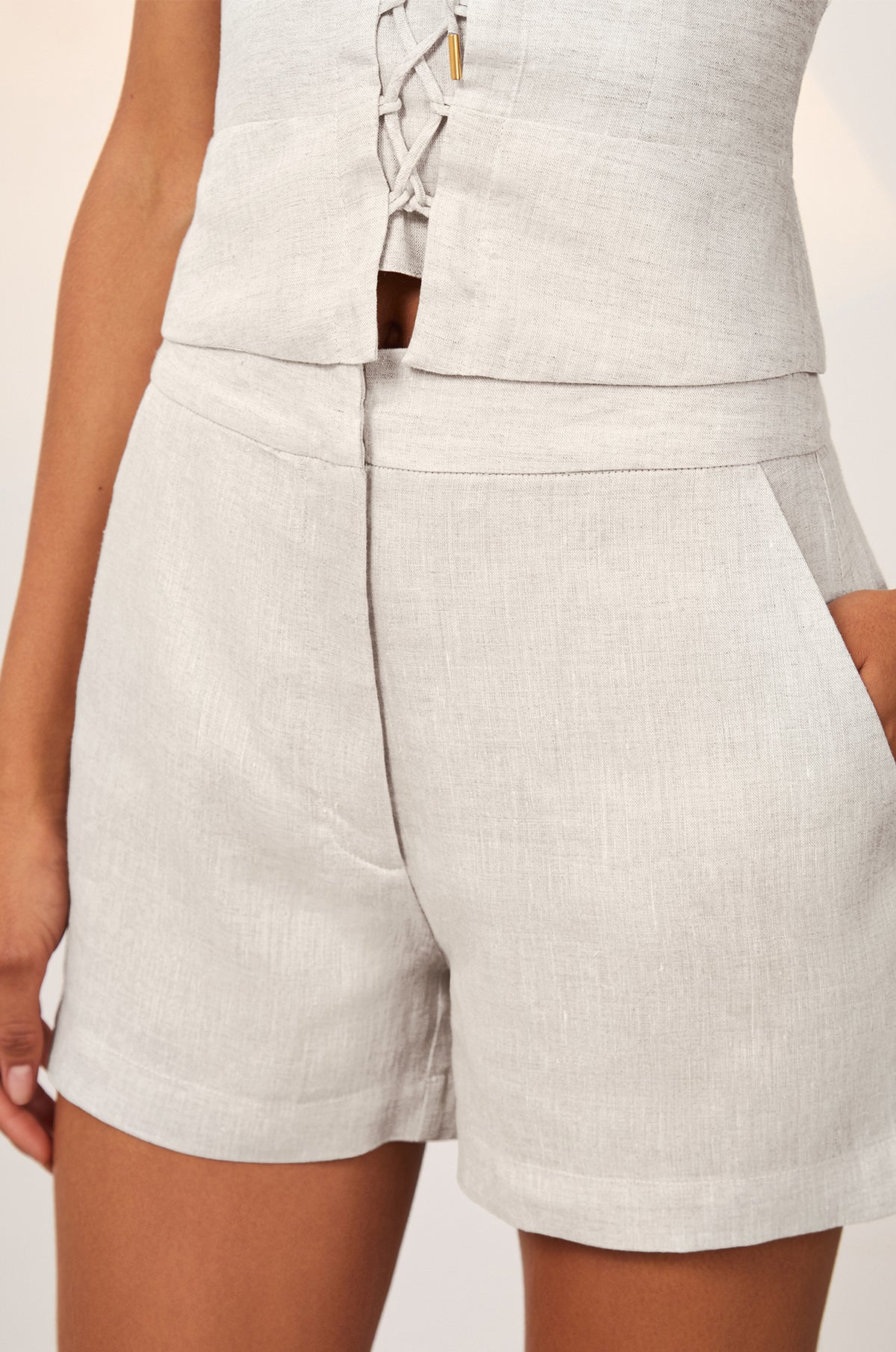gid://shopify/Product/9596120400093