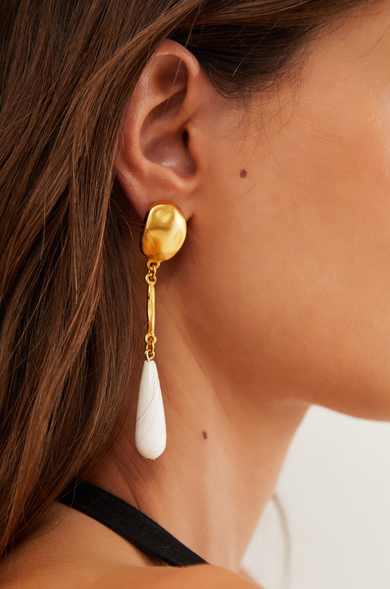 gid://shopify/Product/9596126265565