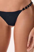 gid://shopify/Product/9676113838301