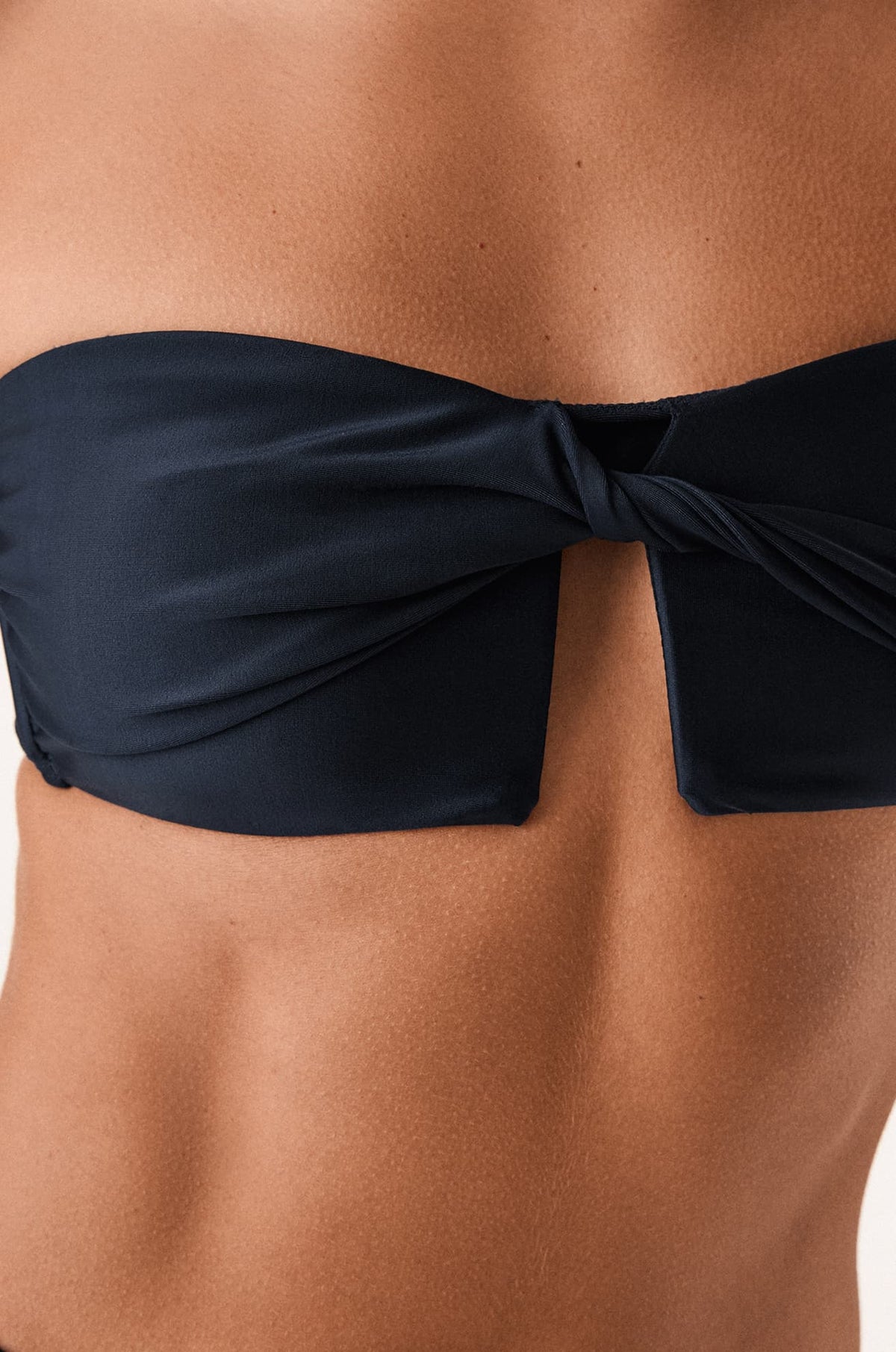 gid://shopify/Product/9676117967069