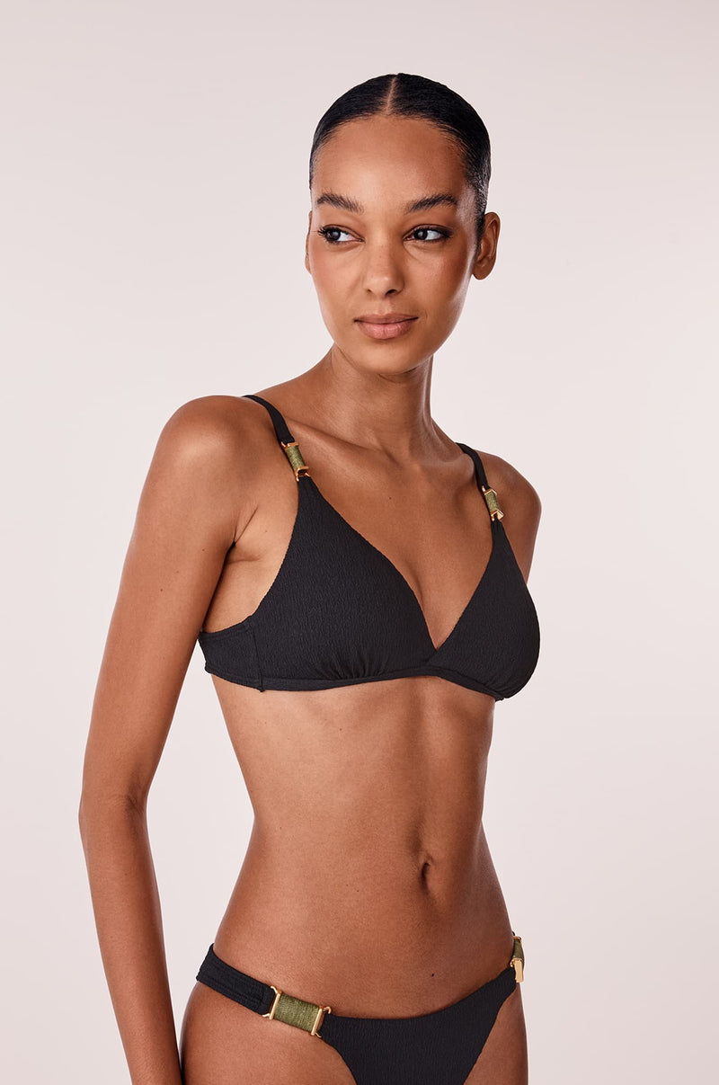 gid://shopify/Product/9676142313693