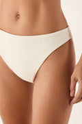 gid://shopify/Product/9676144509149