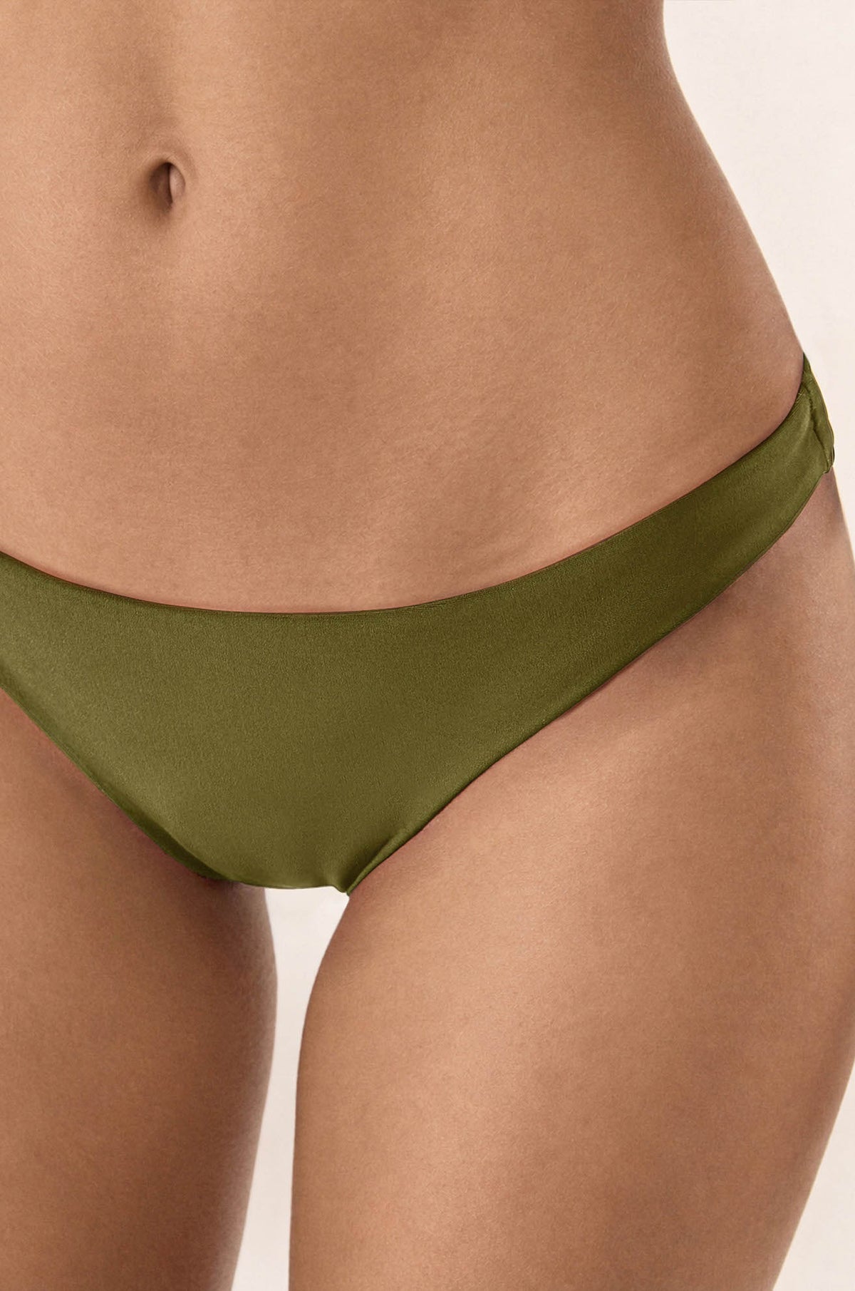gid://shopify/Product/9676144607453