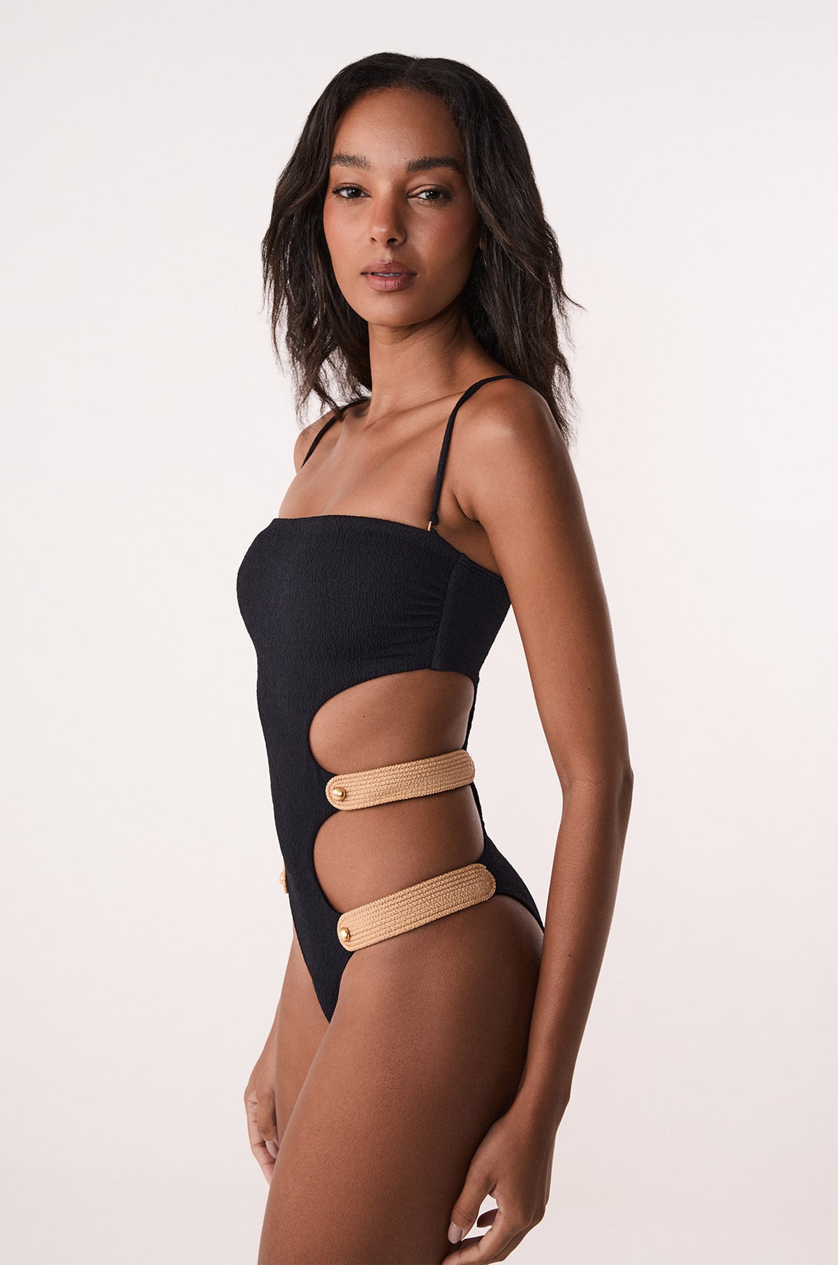gid://shopify/Product/9676150210781