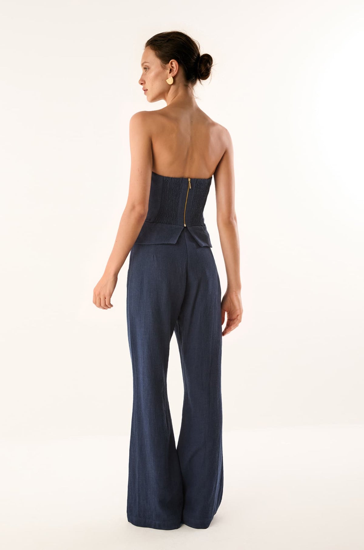 gid://shopify/Product/9676150341853