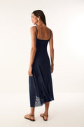 gid://shopify/Product/9676152307933