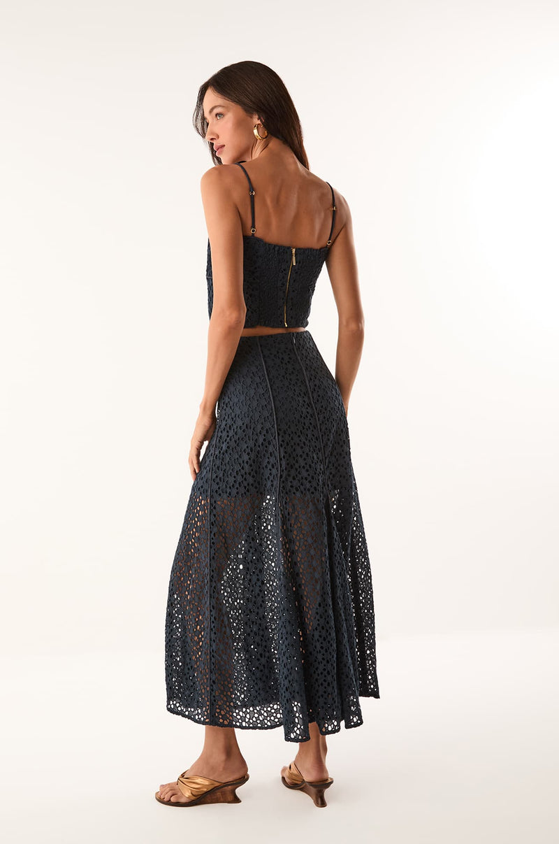 gid://shopify/Product/9676152864989