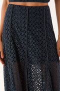 gid://shopify/Product/9676152864989