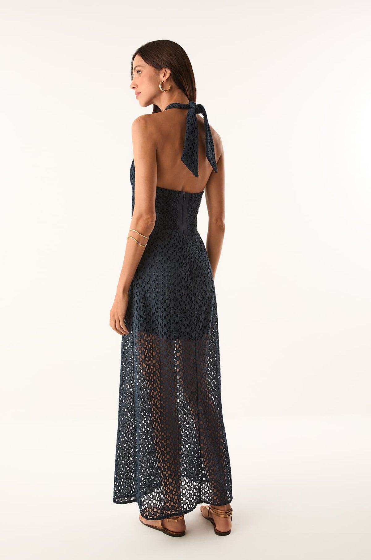 gid://shopify/Product/9676153422045