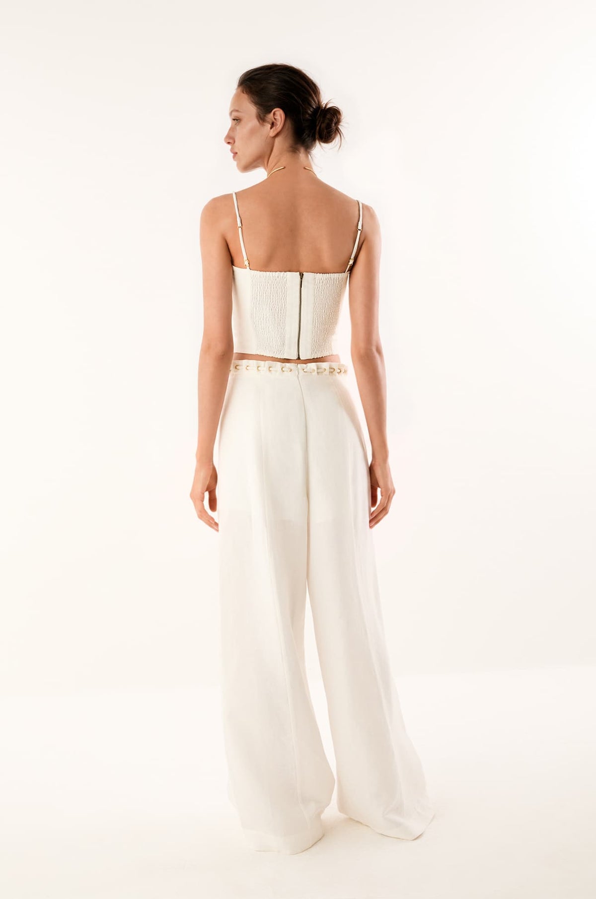 gid://shopify/Product/9676154175709