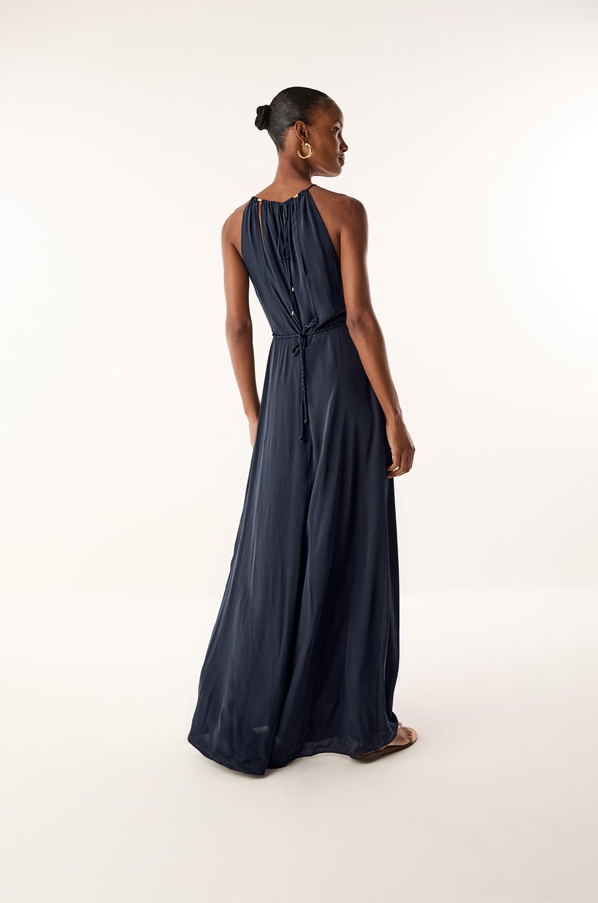 gid://shopify/Product/9676160925917