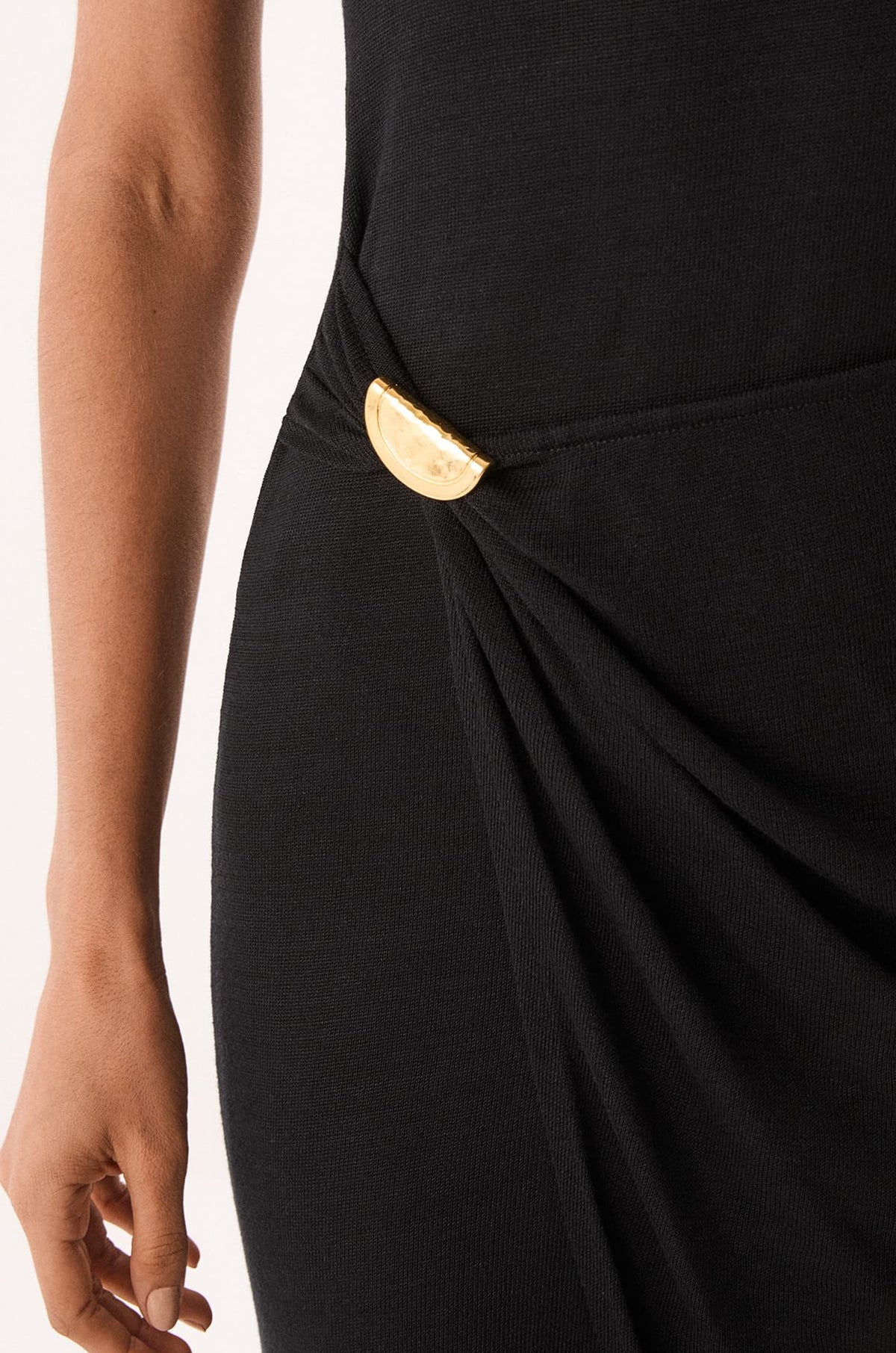 gid://shopify/Product/9676161646813
