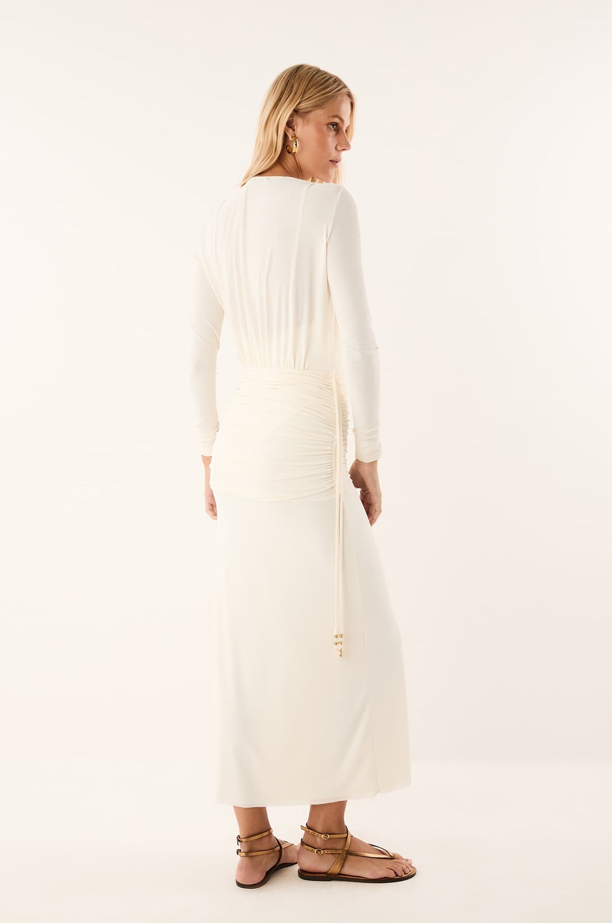 gid://shopify/Product/9676169511133