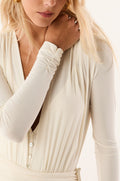 gid://shopify/Product/9676169511133