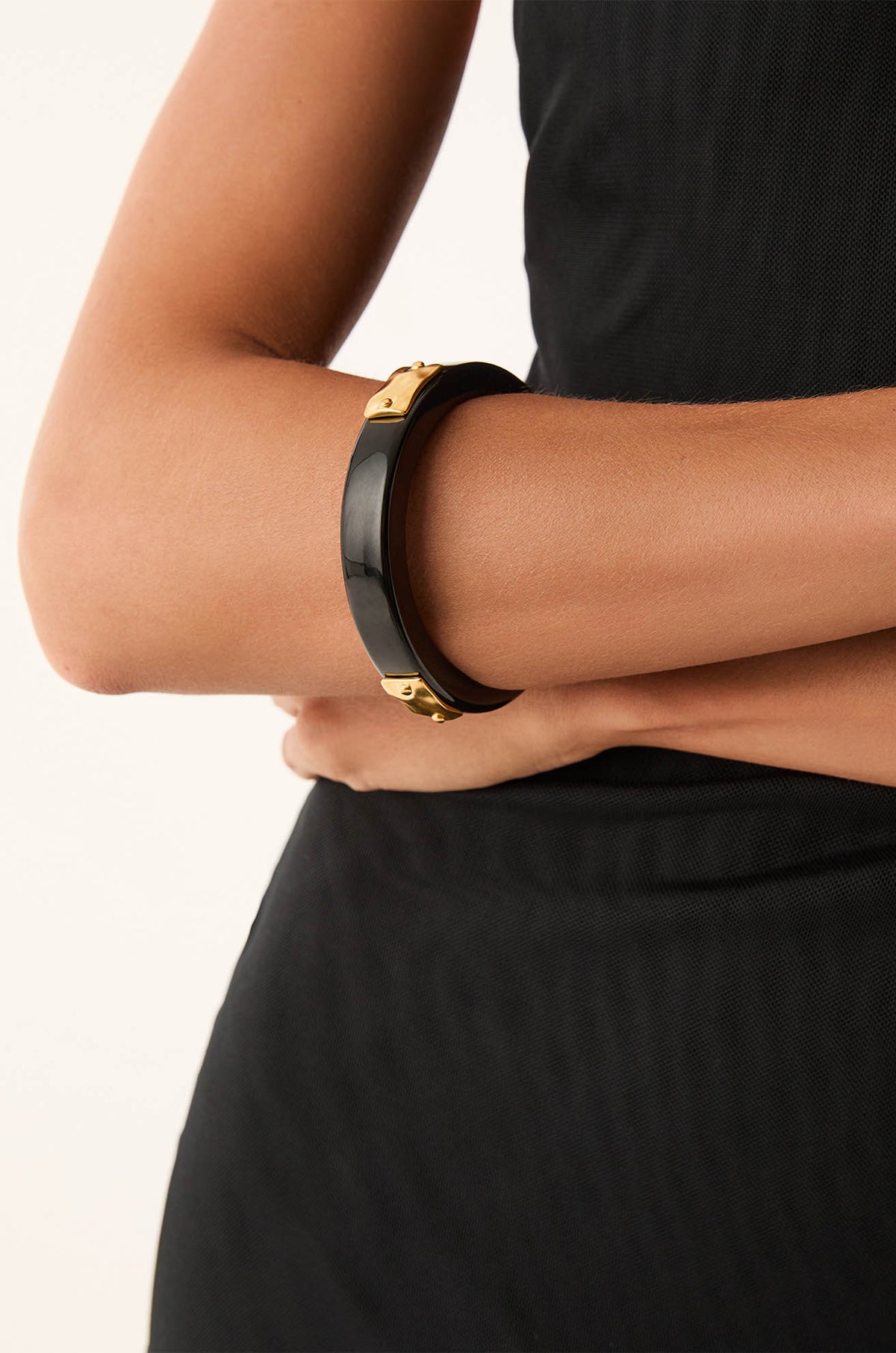 gid://shopify/Product/9676173312221