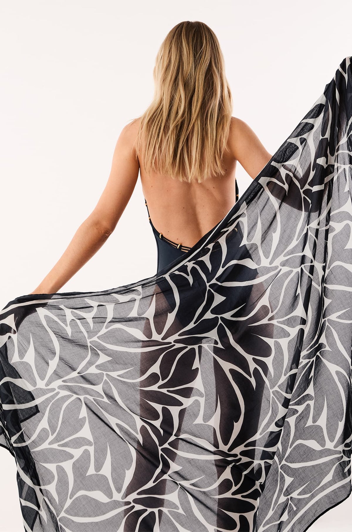 gid://shopify/Product/9676177703133