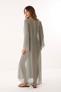 gid://shopify/Product/9676186779869